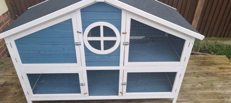 foxglove rabbit hutch